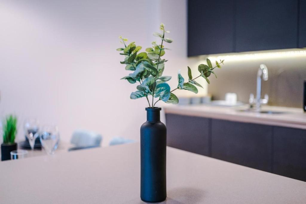 Exquisite Central York Abode Sleeps 6! 外观 照片