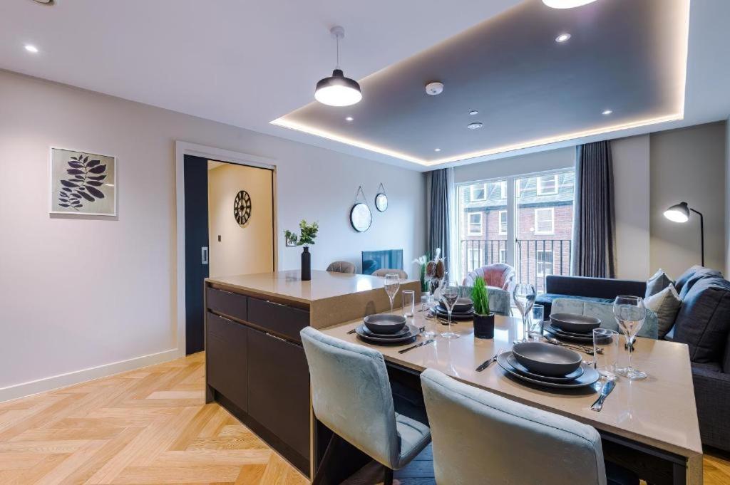 Exquisite Central York Abode Sleeps 6! 外观 照片