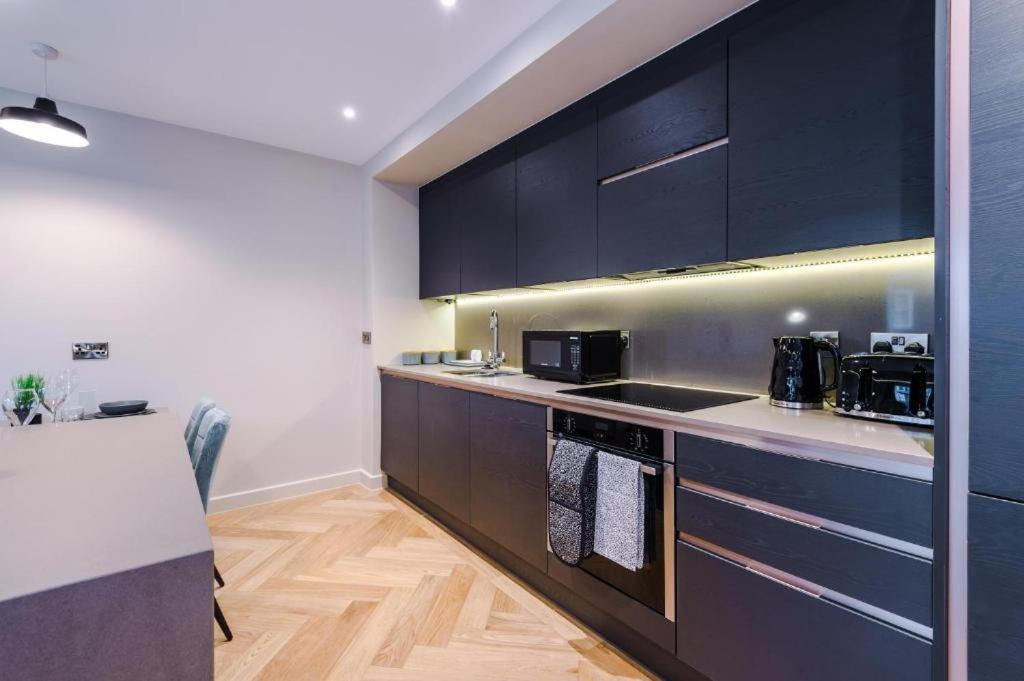 Exquisite Central York Abode Sleeps 6! 外观 照片