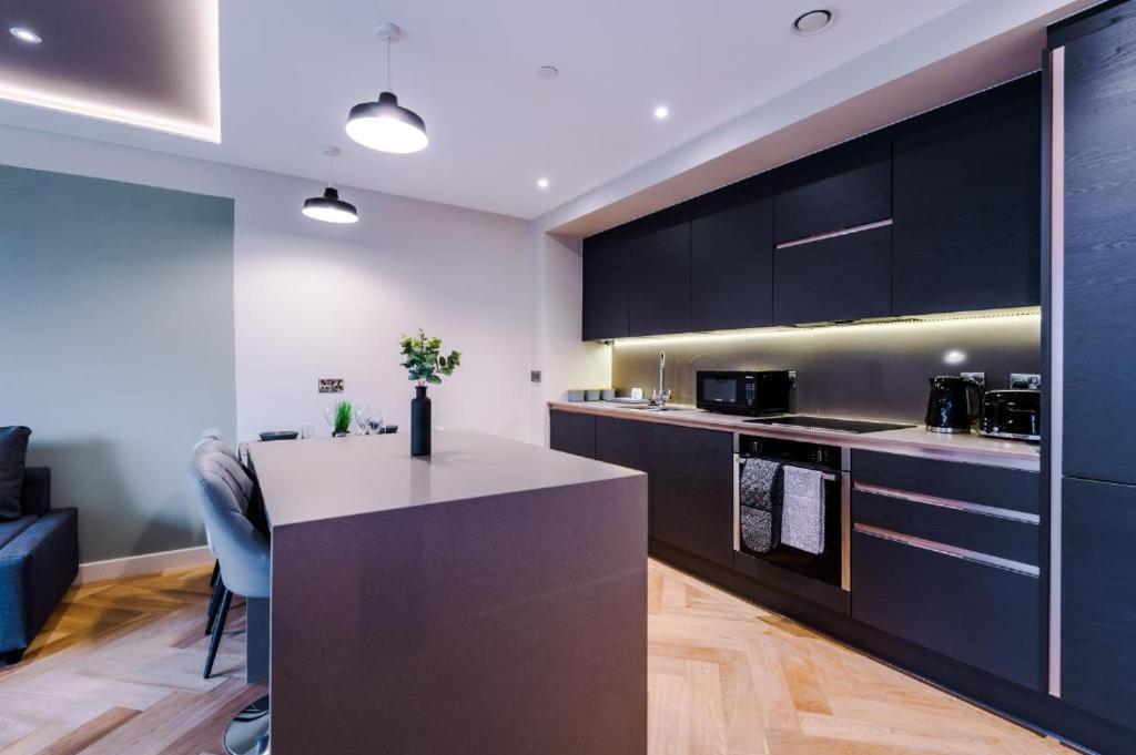 Exquisite Central York Abode Sleeps 6! 外观 照片