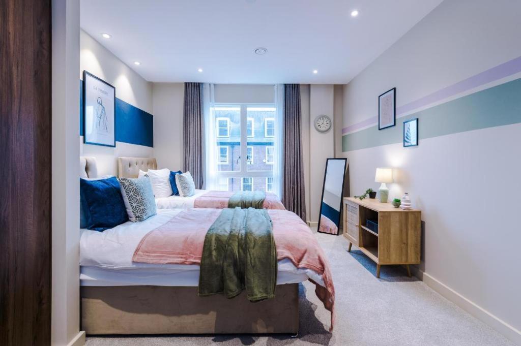 Exquisite Central York Abode Sleeps 6! 外观 照片