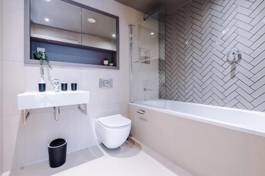 Exquisite Central York Abode Sleeps 6! 外观 照片
